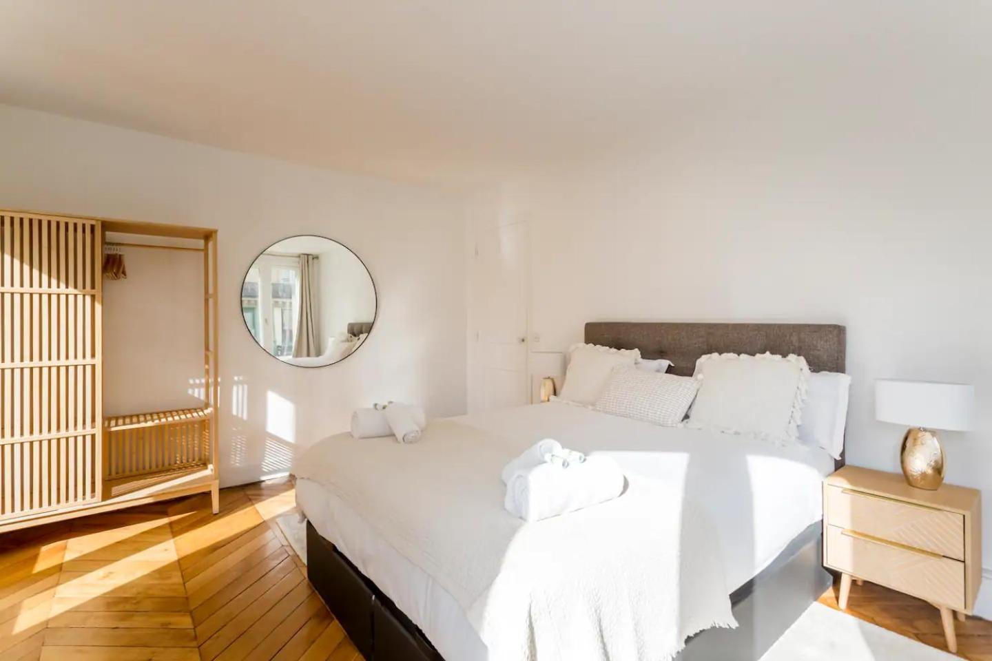 8P - 3Br Le Marais Spacious - Central - Historic Apt ปารีส ภายนอก รูปภาพ