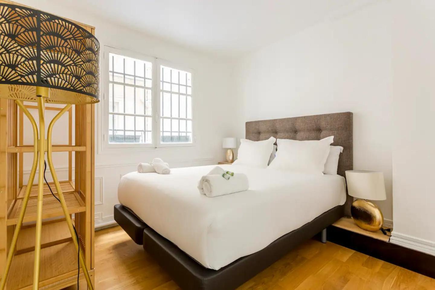 8P - 3Br Le Marais Spacious - Central - Historic Apt ปารีส ภายนอก รูปภาพ
