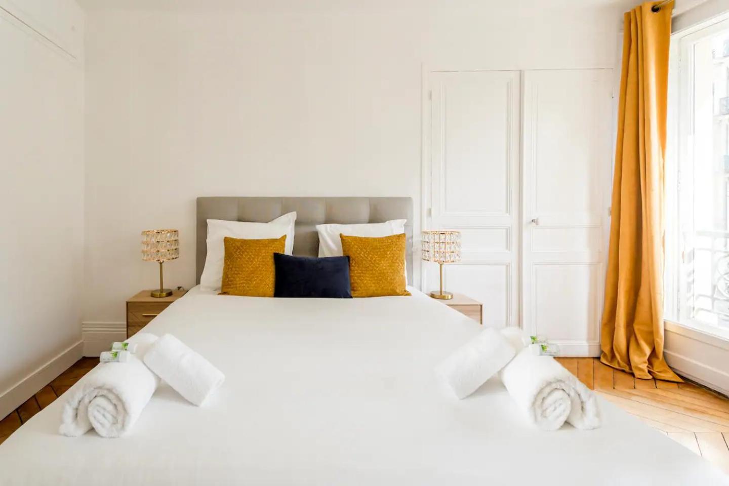 8P - 3Br Le Marais Spacious - Central - Historic Apt ปารีส ภายนอก รูปภาพ