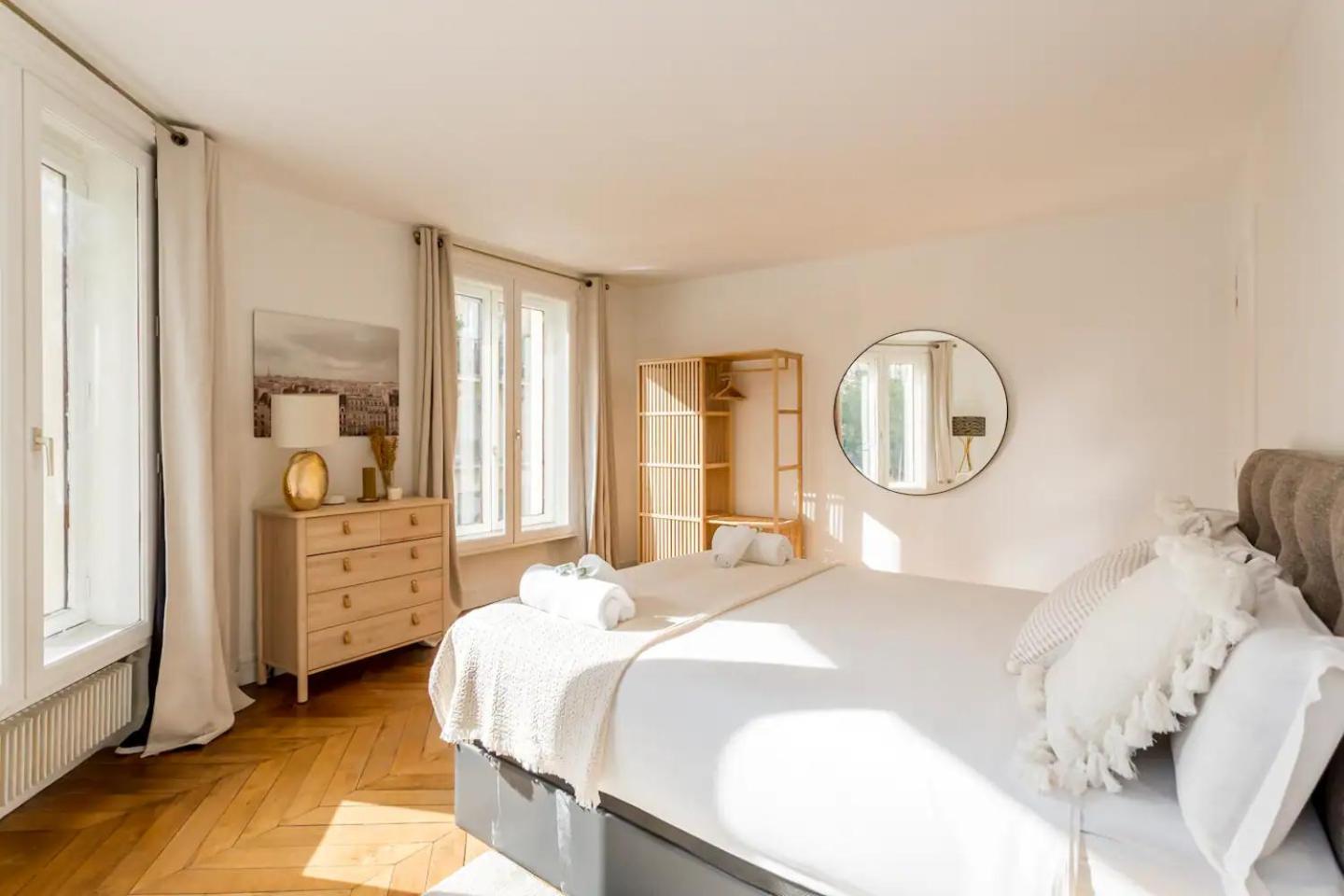 8P - 3Br Le Marais Spacious - Central - Historic Apt ปารีส ภายนอก รูปภาพ