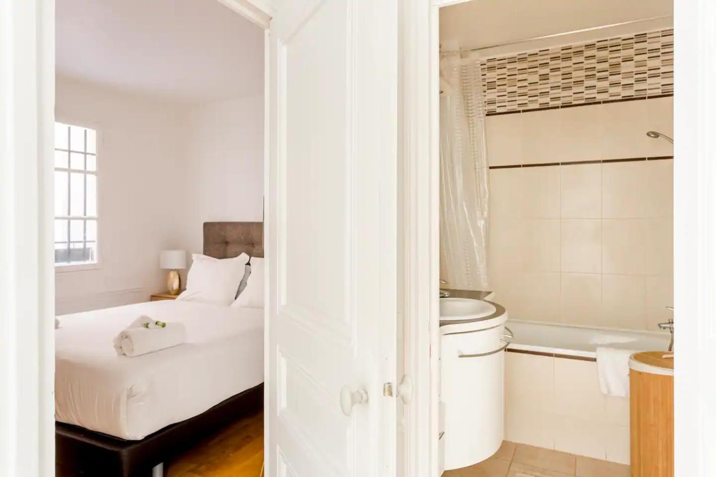8P - 3Br Le Marais Spacious - Central - Historic Apt ปารีส ภายนอก รูปภาพ